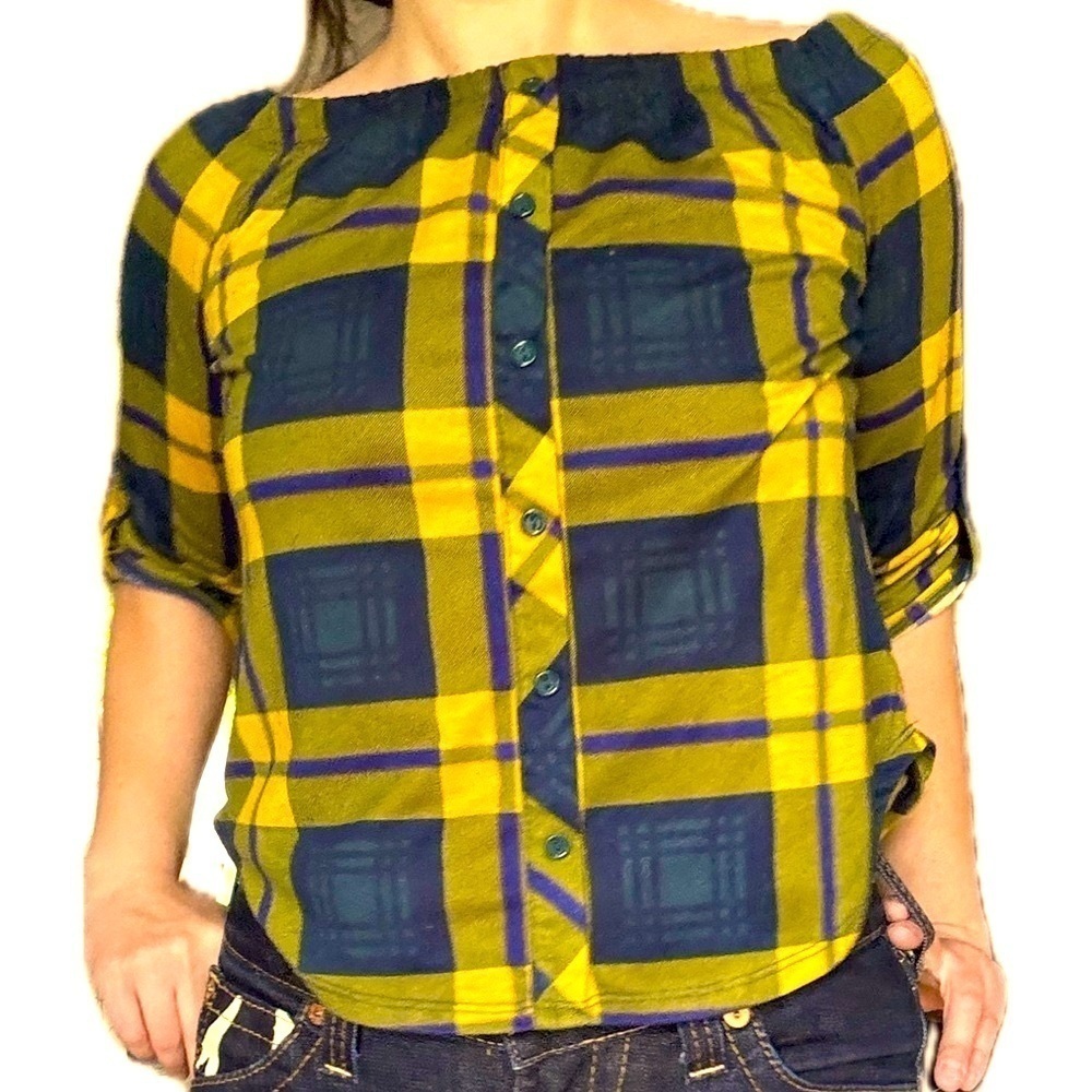 Ambiance - Small off the shoulder top